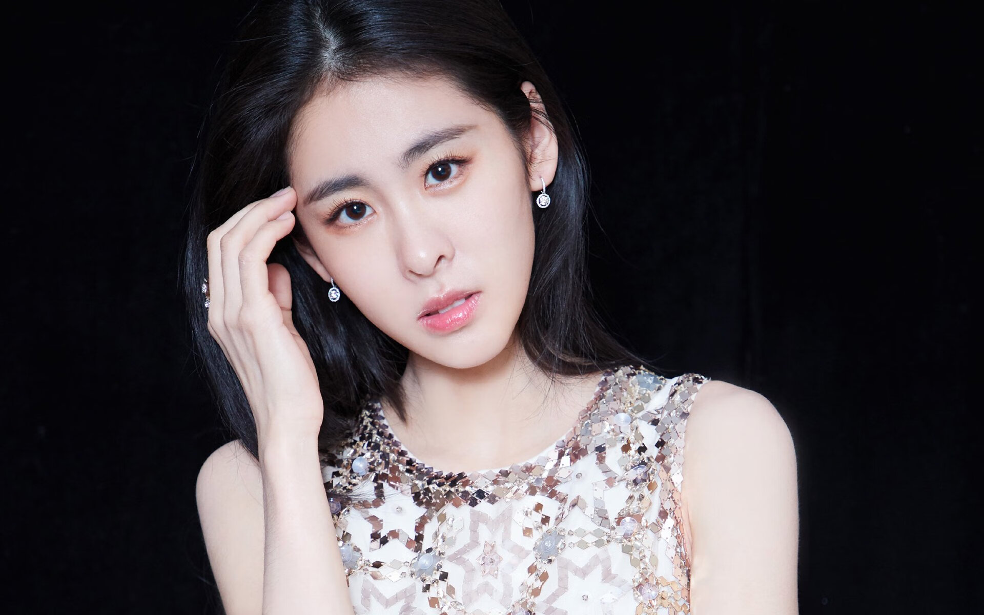 靴间奏鸣曲,当迪巴拉的球靴踏上安哥拉沥青,苏格兰战车何以失声?