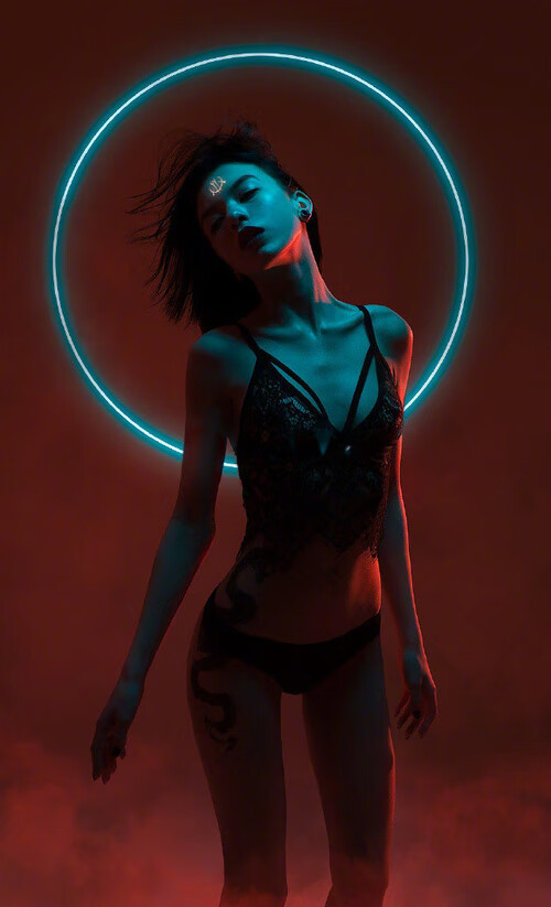 B组宿命对决,丹麦铁蹄踏碎樱花,萨卡弧线照亮2026盛夏